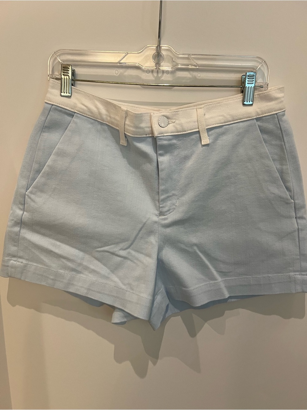 L’AGENCE Jamison baby blue and white shorts